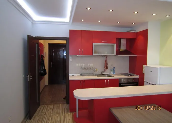 Studio Love * بورغاس